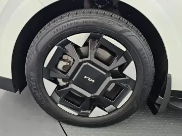 2024 Kia Carnival с пробегом 52 448 км