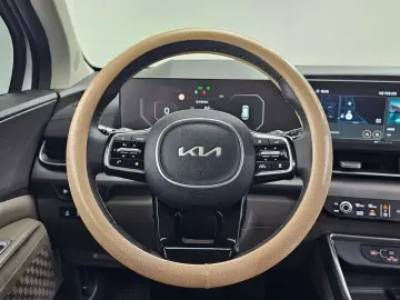 2024 Kia Carnival с пробегом 52 448 км