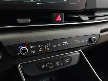2024 Kia Carnival с пробегом 52 448 км