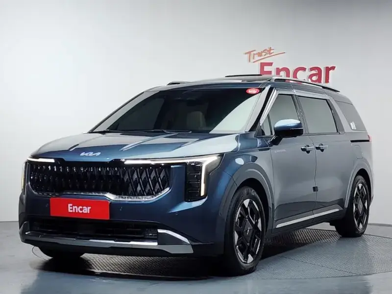 2024 Kia Carnival с пробегом 42 487 км