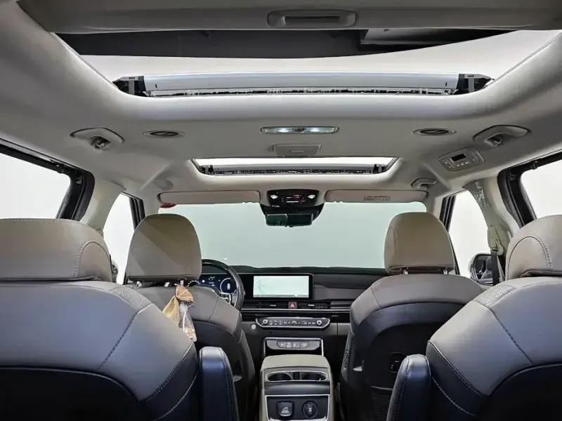 2024 Kia Carnival с пробегом 40 318 км