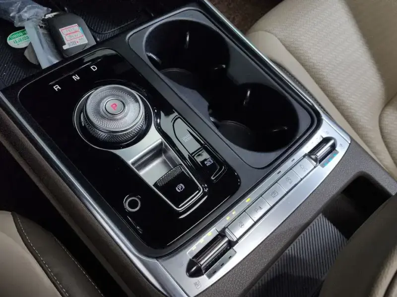 2024 Kia Carnival с пробегом 42 487 км