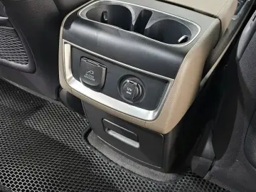 2024 Kia Carnival с пробегом 40 318 км