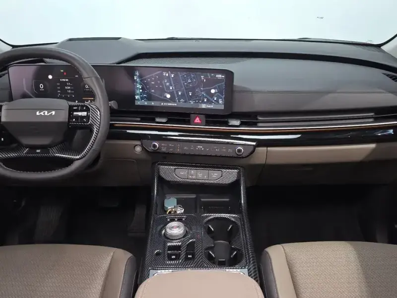 2025 Kia Carnival с пробегом 5 486 км