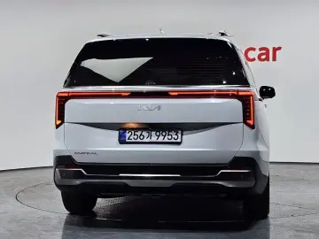 2025 Kia Carnival с пробегом 10 538 км