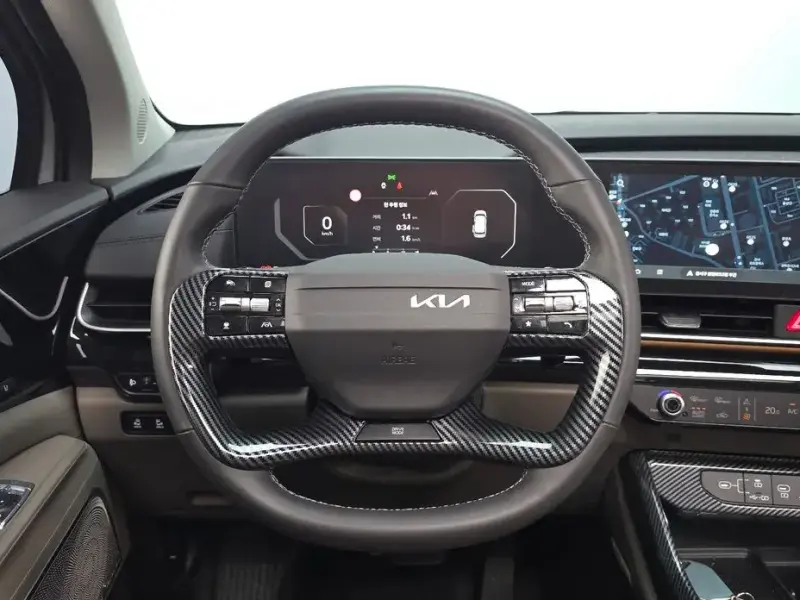 2025 Kia Carnival с пробегом 5 486 км