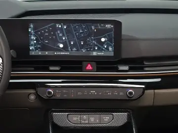 2025 Kia Carnival с пробегом 5 486 км