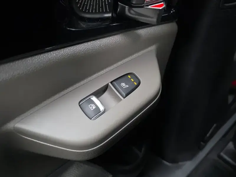 2025 Kia Carnival с пробегом 5 486 км