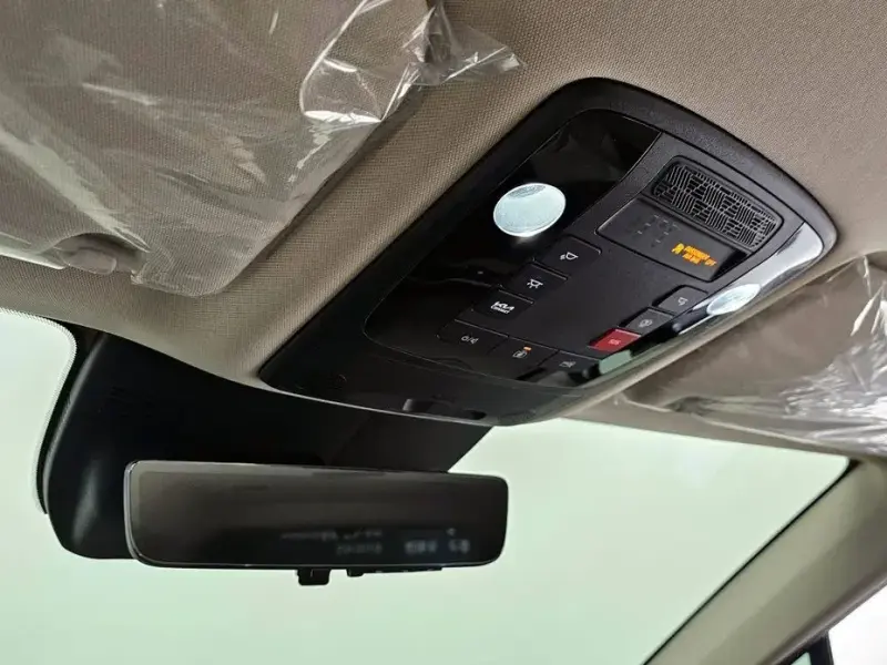 2025 Kia Carnival с пробегом 10 538 км