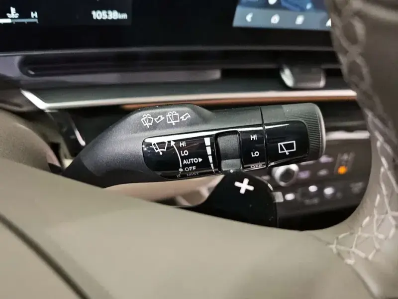 2025 Kia Carnival с пробегом 10 538 км