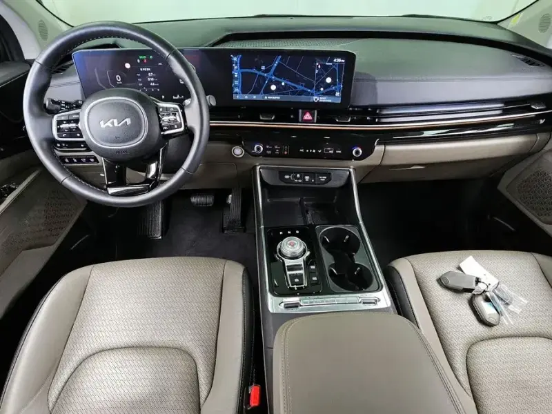 2024 Kia Carnival с пробегом 53 015 км