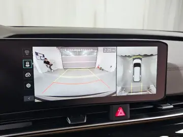 2024 Kia Carnival с пробегом 23 739 км