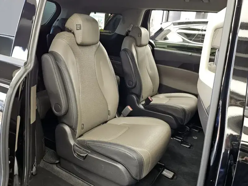 2024 Kia Carnival с пробегом 53 015 км