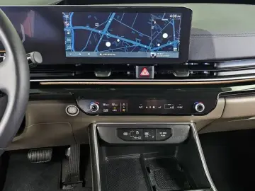 2024 Kia Carnival с пробегом 53 015 км