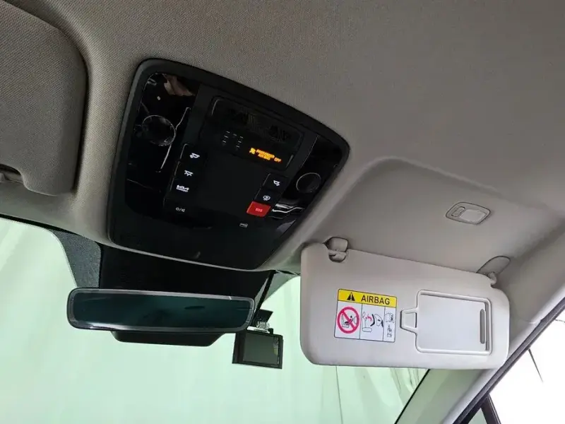 2024 Kia Carnival с пробегом 53 015 км