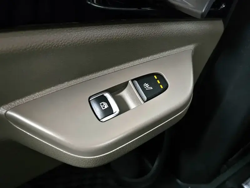 2024 Kia Carnival с пробегом 53 015 км