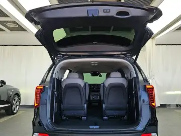 2024 Kia Carnival с пробегом 53 015 км