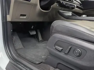 2024 Kia Carnival с пробегом 30 043 км