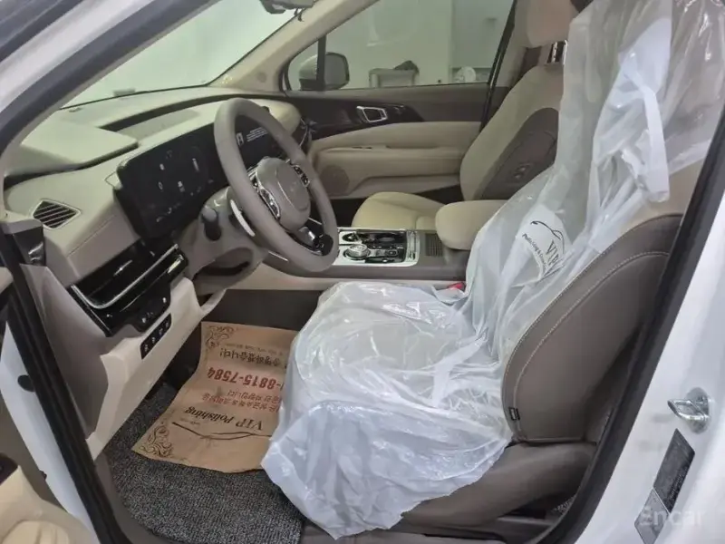 2024 Kia Carnival с пробегом 45 262 км