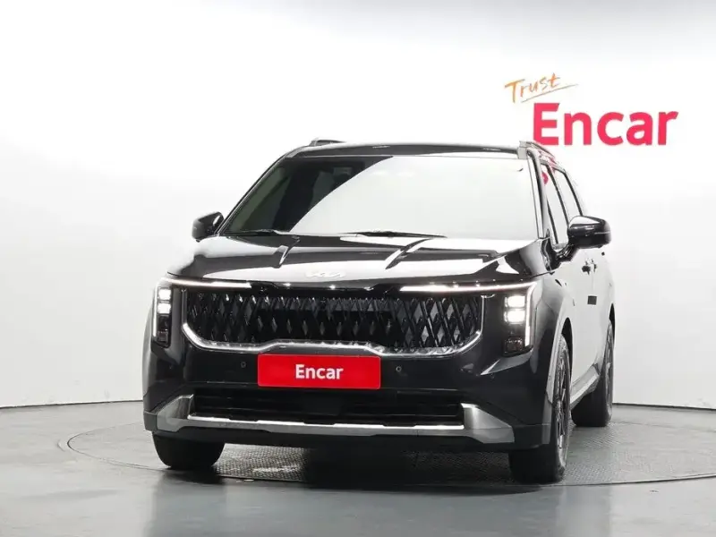 2025 Kia Carnival с пробегом 16 130 км