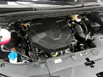 2025 Kia Carnival с пробегом 16 130 км