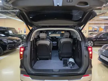 2025 Kia Carnival с пробегом 20 100 км