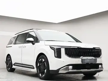 2024 Kia Carnival с пробегом 4 490 км