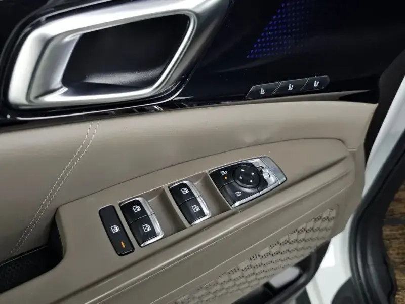 2024 Kia Carnival с пробегом 27 891 км
