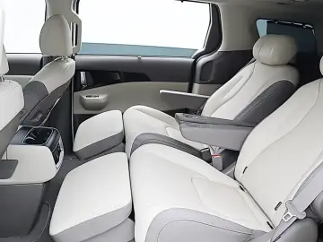 2024 Kia Carnival с пробегом 4 490 км