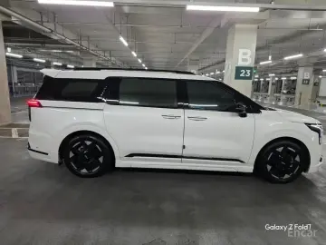 2023 Kia Carnival с пробегом 34 547 км