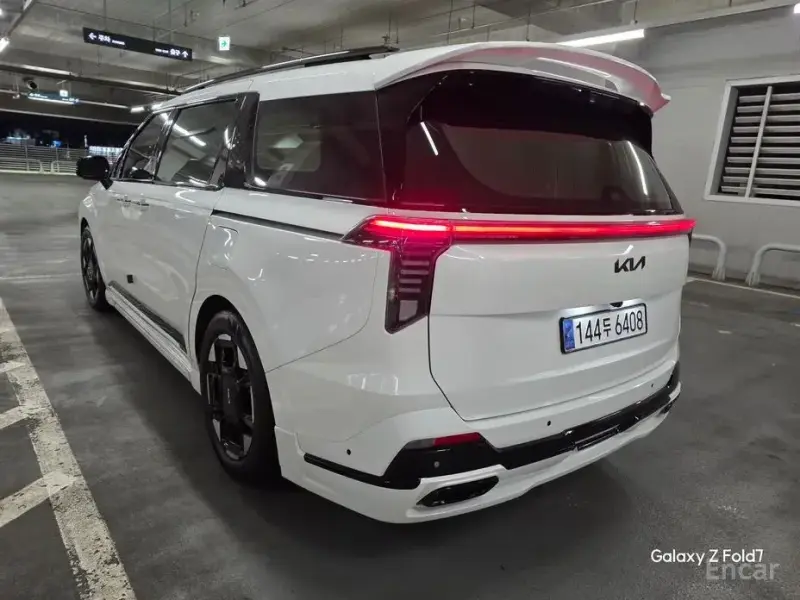2023 Kia Carnival с пробегом 34 547 км