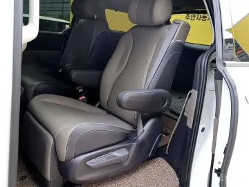 2025 Kia Carnival с пробегом 24 374 км