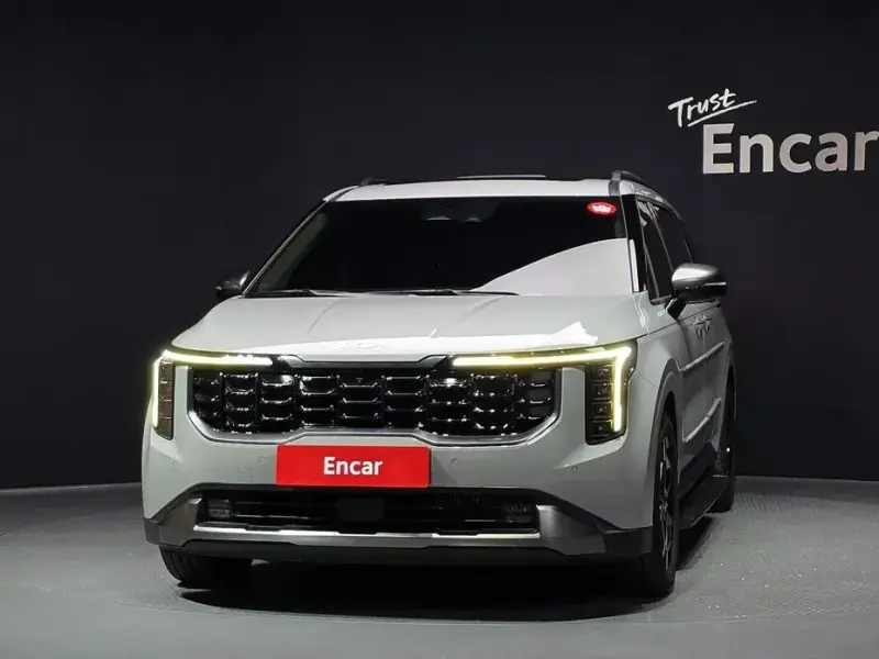 2024 Kia Carnival с пробегом 40 253 км