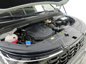 2024 Kia Carnival с пробегом 40 253 км