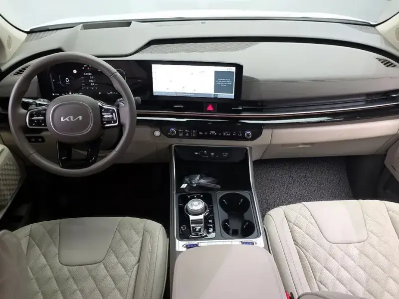 2024 Kia Carnival с пробегом 32 920 км