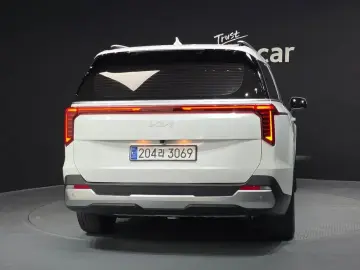 2024 Kia Carnival с пробегом 75 342 км
