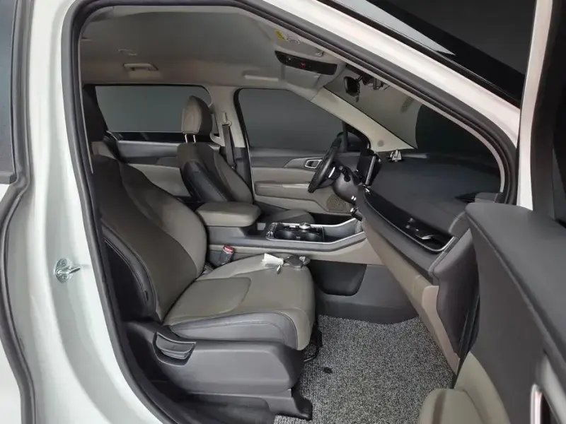 2024 Kia Carnival с пробегом 75 342 км
