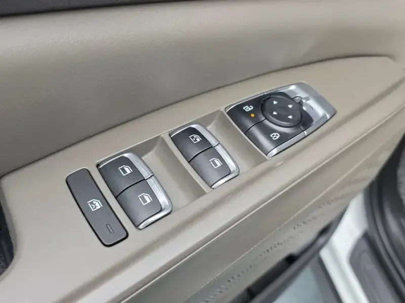 2024 Kia Carnival с пробегом 75 342 км