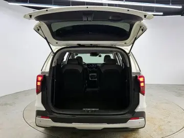 2024 Kia Carnival с пробегом 64 251 км