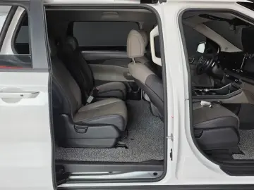 2024 Kia Carnival с пробегом 75 342 км