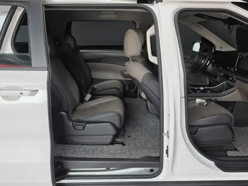 2024 Kia Carnival с пробегом 75 342 км