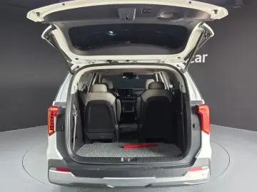 2024 Kia Carnival с пробегом 75 342 км