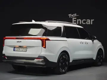 2025 Kia Carnival с пробегом 2 231 км