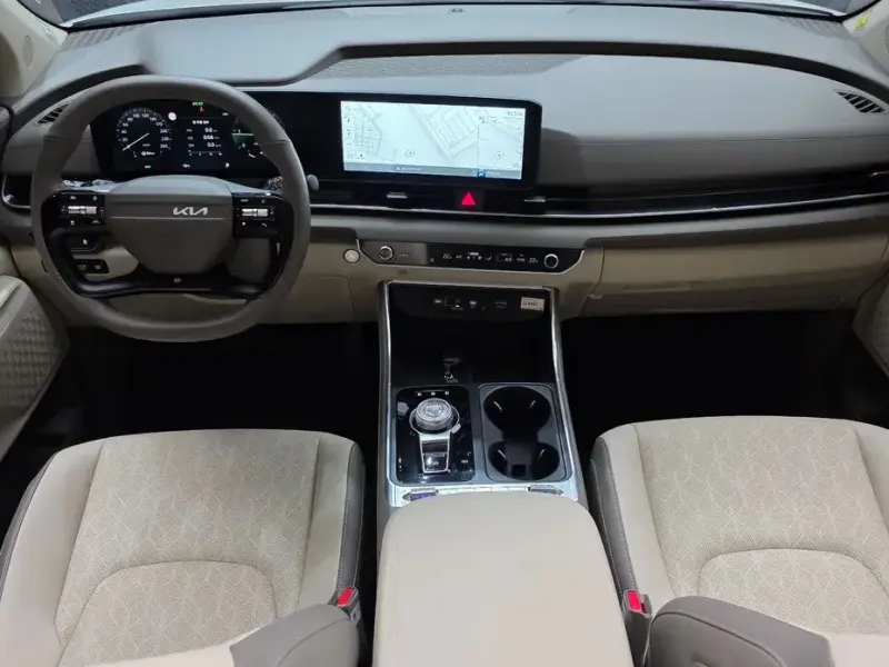 2025 Kia Carnival с пробегом 2 231 км