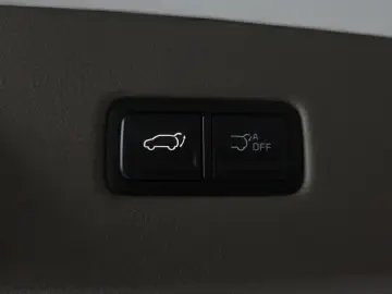 2025 Kia Carnival с пробегом 2 231 км