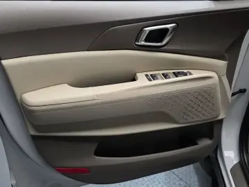 2025 Kia Carnival с пробегом 2 231 км