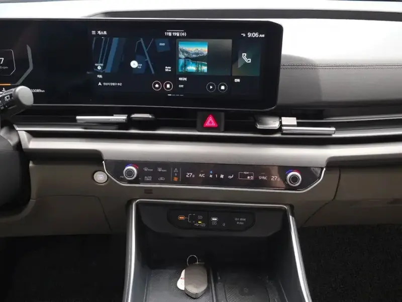 2023 Kia Carnival с пробегом 33 089 км