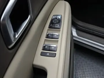 2025 Kia Carnival с пробегом 2 231 км
