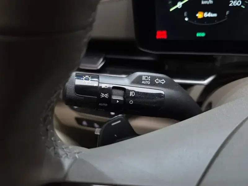 2025 Kia Carnival с пробегом 2 231 км
