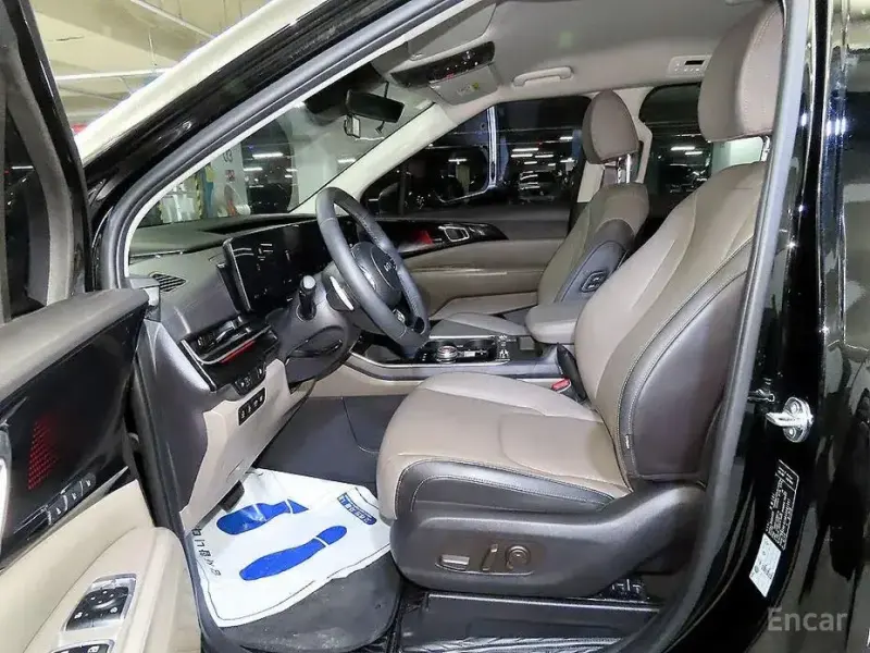 2024 Kia Carnival с пробегом 42 663 км